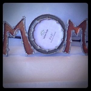 'Mom' 3"X 3" Photo Frame -EUC